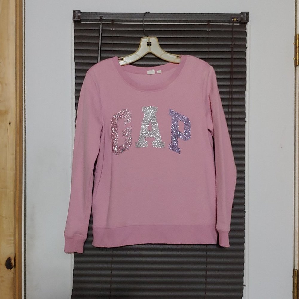 Gap womans pink sweatshirt  size small